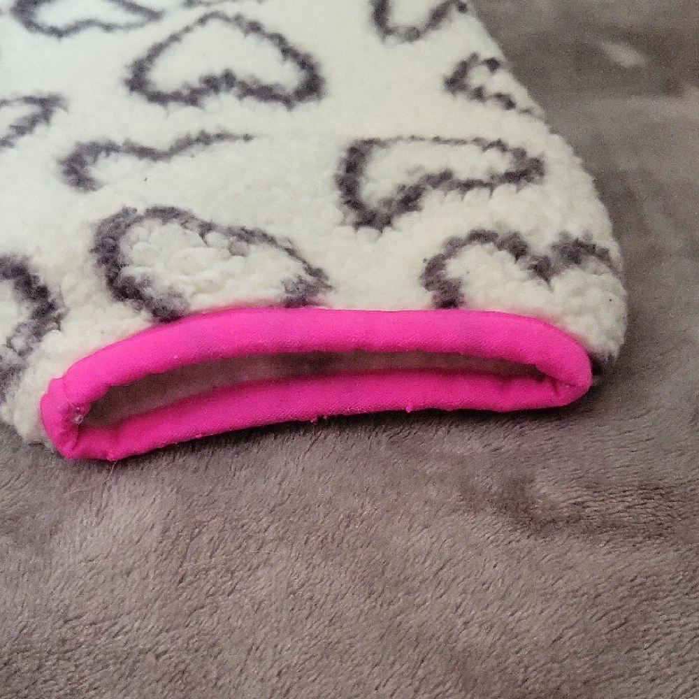 Cat & Jack Heart Pattern Fleece Pullover - Picture 8 of 8